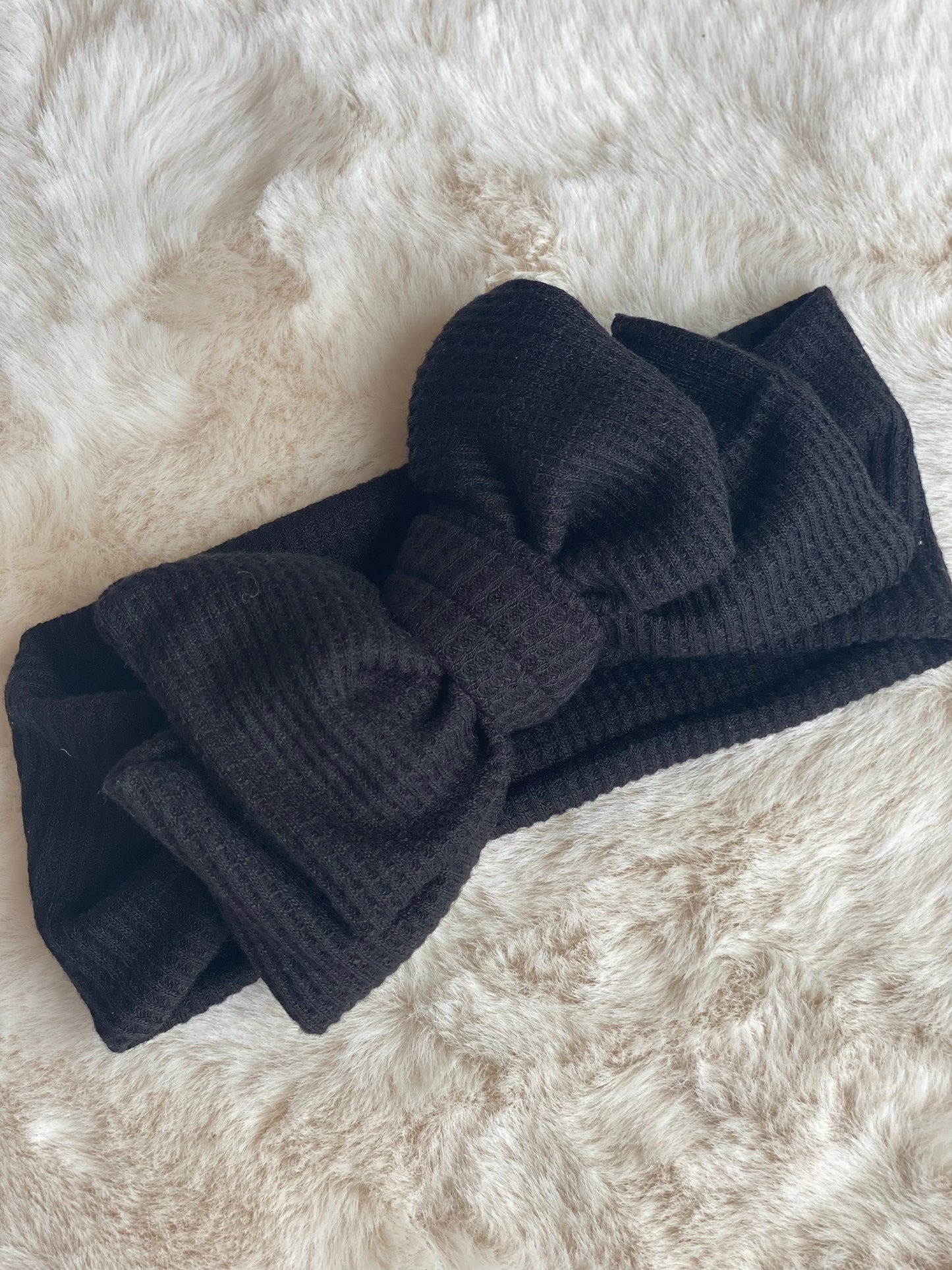 Oversized Waffle Topknot - Black